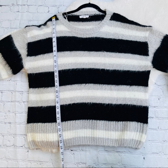Easel Los Angeles Striped Bohemian Casual Sweater Size Large - Picture 5 of 16